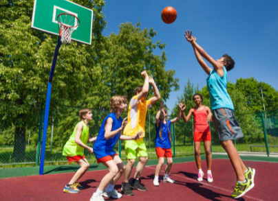 KIDS PLAYing basketball